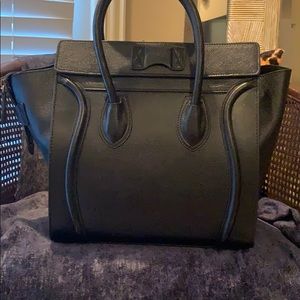 Large tote